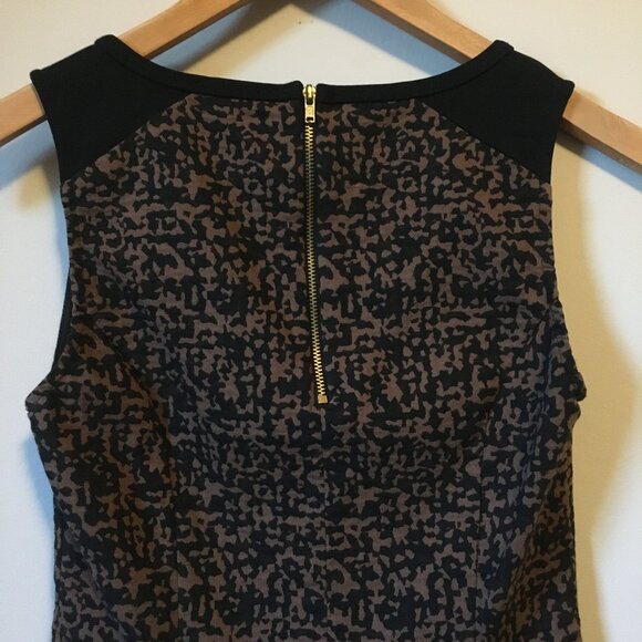 Y2K Abstract Print Sleeveless Peplum Top - Picture 5 of 15